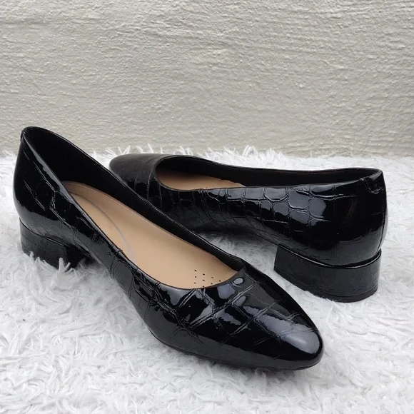 Easy Spirit | Shoes | Easy Spirit Caldise Black Croc Embossed Patent Leather  Pointed Toe Low Heel Pump | Poshmark